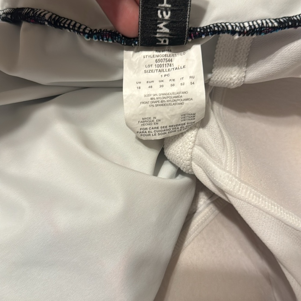 Trimshaper Size 18 One Piece Swimsuit - Picture 6 of 6
